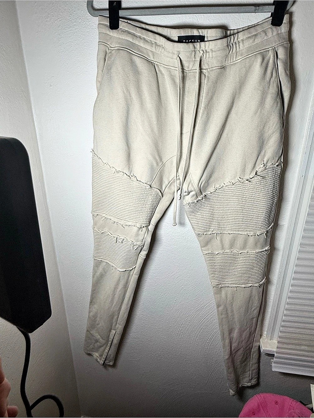 PacSun Men's Jogger Pants Beige Size Large